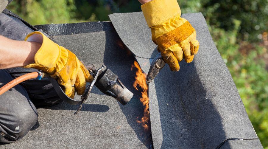 Professional gutter cleaning in Streeter, ND